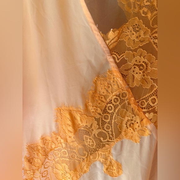 By Anthropologie Sheet Lace Kaftan Orange Peach One Size - Picture 7 of 11